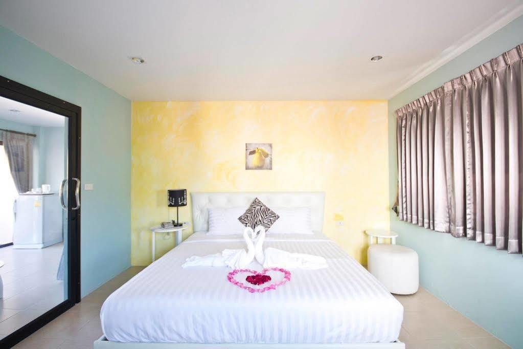 Oyo 345 The Click Guesthouse At Chalong Phuket Exterior photo